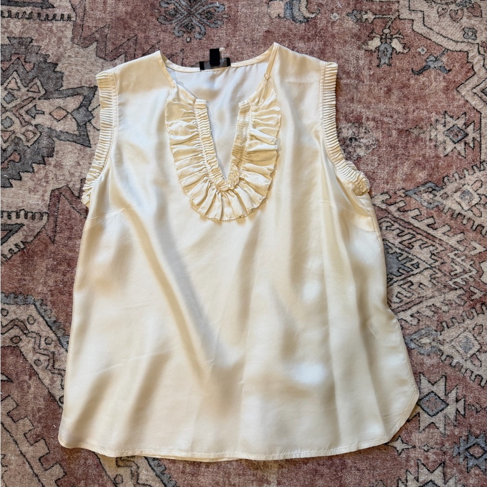 Banana Republic Cream Ruffled Silk Blouse